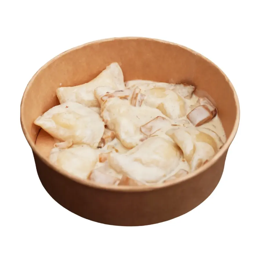 Вареники з картоплею у вершково-грибному соусі